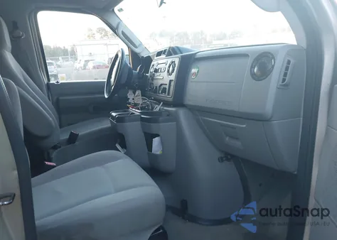 2013 Ford E-350 Super Duty Xlt z USA, uszkodzony, nr VIN 1FBSS3BL9DDA87699